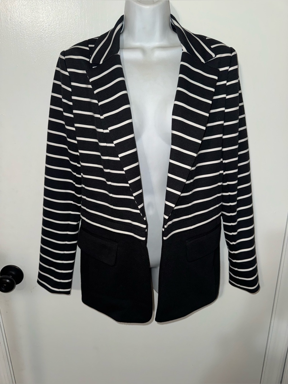 NWT Grace Elements black and white striped blazer
